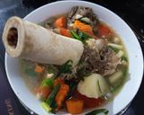 Foto langkah ke 4 dari resep Soup Sumsum Tulang Sapi.
