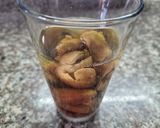 Foto del paso 1 de la receta: Bizcochitos rellenos de dátiles y nueces