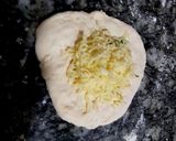 A picture of step 3 of Garlic cheese kulcha.
