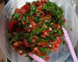 Foto del paso 1 de la receta: 🍅Cacala con pico de gallo🧅