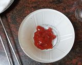 Foto del paso 4 de la receta: Barritas crujientes de gallo con papas fritas y salsa rosa