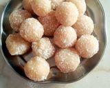 A picture of step 3 of Instant coconut laddo.