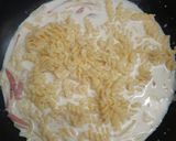 รูปขั้นตอนการทำที่ 3 ของ Fusilli Pasta Ham Au Gratin