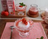 Foto langkah ke 6 dari resep Strawberry Milk Pudding.