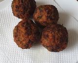 A picture of step 8 of Schezwan Noodles Pakoda.