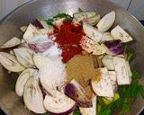 રીંગણ-લીલી ડુંગળીનું શાક (Brinjal-Green Onion Sabji) રેસીપી સ્ટેપ3ફોટો