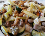 Foto del paso 8 de la receta: Verduras con bacalao y huevo frito