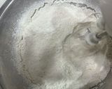 A picture of step 4 of Japanese Festival-Style Obanyaki (Imagawayaki, Kaitenyaki).