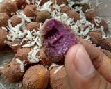 Foto langkah ke 9 dari resep Bola-bola susu enyak.