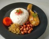 Foto langkah ke 5 dari resep Nasi Lemak Malaysia.