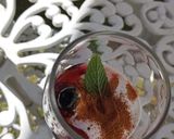 Foto del paso 2 de la receta: Frutos rojos al mezcal 🍷🍓🍒
