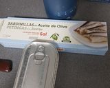 Foto del paso 2 de la receta 🥗 Ensalada de alubias blancas 🫘⚪ y sardinillas 🐟 en aceite 🪔🫒