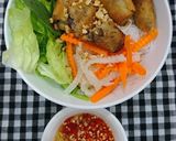 Hình bước làm 5 của món Bún chả giò