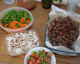 Foto del paso 1 de la receta: Estofado de ternera jardinera