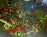 A picture of step 2 of Vegetable pasta.