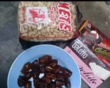 Kurma Balut Cokelat isi Mete