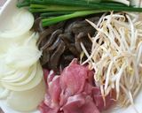 Hình bước làm 1 của món Bánh Xèo 