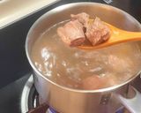 A picture of step 2 of Clear Stewed Beef Noodle Soup.