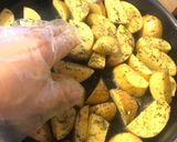 عکس مرحله 3 از دستور سیب زمینی با پوست (Potato Wedges)