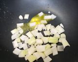 奶油洋蔥鮭魚味增湯的食譜步驟2照片