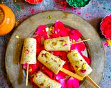 A picture of step 4 of Thandai Kulfi.