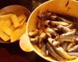 A picture of step 1 of Tangra fish in rich gravy.