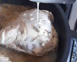 Foto del paso 4 de la receta: Pollo dorado en salsa de limón dulce en sartén Essen Nuit