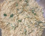 A picture of step 2 of Methi Thepla.