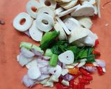 Foto langkah ke 2 dari resep Tumis Sawi Soun Baso.