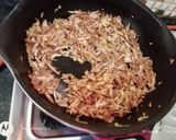 A picture of step 2 of Spring rolls.