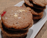 Foto del paso 12 de la receta: Cookies de chocolate blanco y fresas