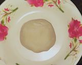 A picture of step 1 of Shredded chicken Ravioli with Coriander and yogurt Chutney.
