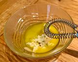 Une image de l'étape 2 de Salade de mesclun avec œufs farcis au thon.