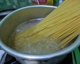 Foto langkah ke 1 dari resep Spaghetti Bolognaise Ekonomis.