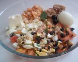 Foto del paso 6 de la receta: Ensalada de pasta vegetal, queso blanco, atún y huevo