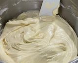 A picture of step 6 of Cream Cheese Poundcake.