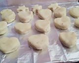 A picture of step 3 of Semolina cookies.