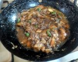 A picture of step 8 of Pyaaz Karele.