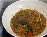 Foto langkah ke 5 dari resep Tumis Bunga Pepaya, Tips Tidak Pahit dan Warna Bunga Tetap Hijau.