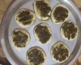 صورة لخطوة 5 من وصفة مناقيش زعتر وجبنه