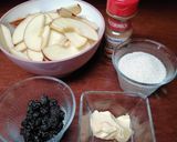 Foto del paso 1 de la receta: Tartaletas de manzana con pasas