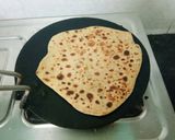 A picture of step 16 of Aloo pyaaz ki tasty sabji aur ajwain ke parathe.
