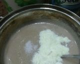A picture of step 1 of Kunun gyada da shinkafa.