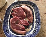 A picture of step 2 of Lamb steak with red wine and onion sauce.