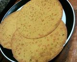 A picture of step 3 of Methi Masala Khakhra.