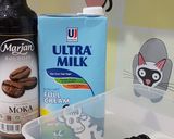 Foto langkah ke 1 dari resep 5. Es MoCiS (Moka Cincau Susu).