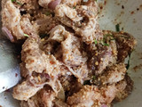 หมูคลุกฝุ่น (ลาบทอด)