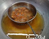A picture of step 2 of Makhana Mixture/Namkeen.