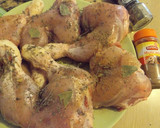Foto del paso 1 de la receta: Contramuslos de pularda guisados con pimientos