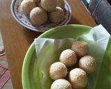Foto langkah ke 6 dari resep 20. Onde Onde Isi Kacang Hijau.